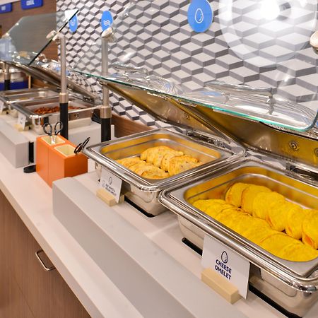 Holiday Inn Express & Suites - St Peters By Ihg Сейнт Питърс Екстериор снимка
