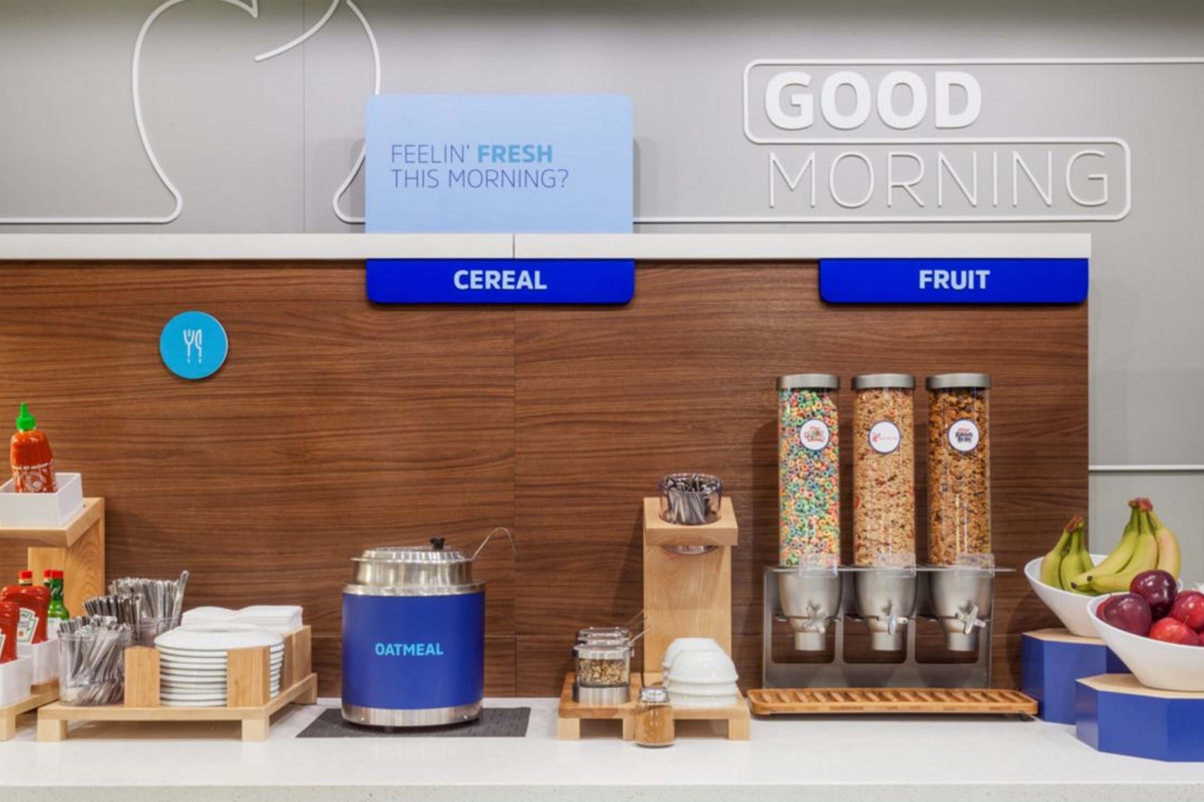 Holiday Inn Express & Suites - St Peters By Ihg Сейнт Питърс Екстериор снимка